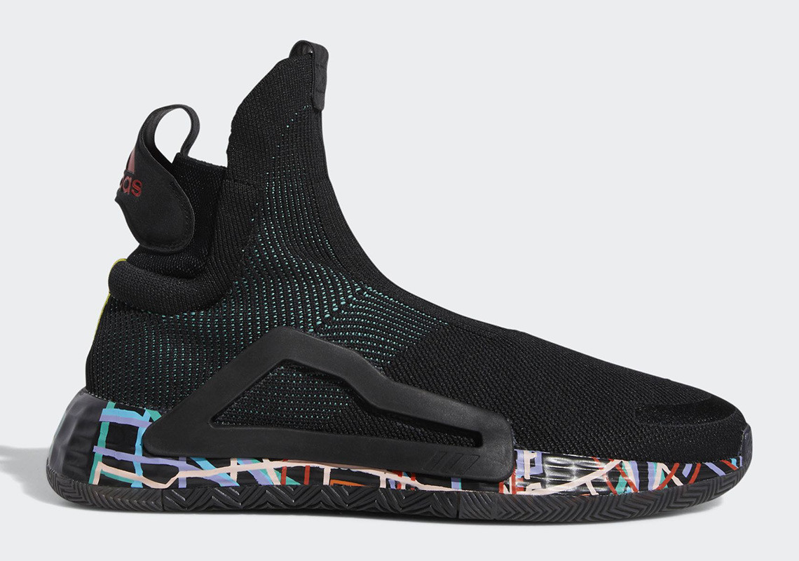 ثعبان متحمس فيزيائي adidas next level 