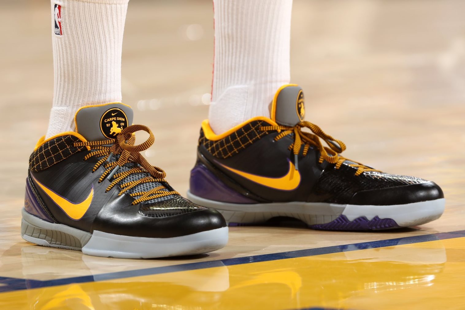 nike kobe carpe diem