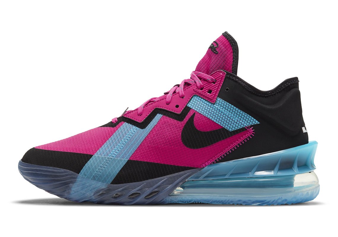 women's nike air max 2x black and white